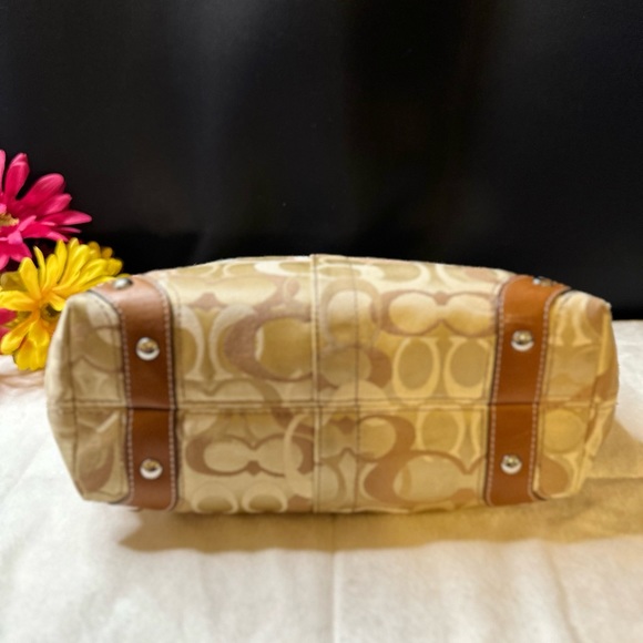 Super Classic Coach F13980 Carly Optic Signature Handbag w/Leather Strap & Trim - Picture 6 of 16